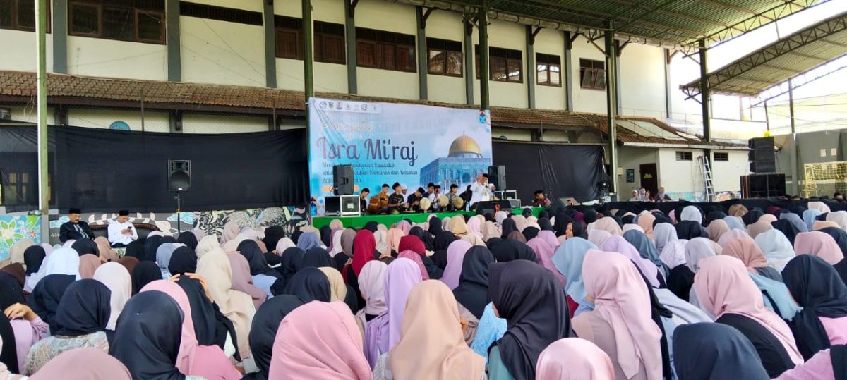 SMP 1 Bawang Gelar ‘Simpati Bershalawat’