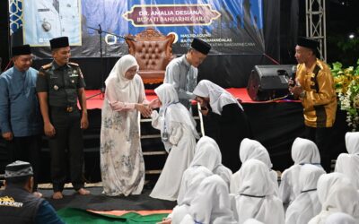 Tarhim di Desa Kayuares, Bupati Amalia di Sambut Ratusan Santri dan Warga
