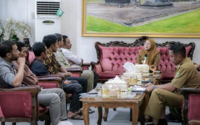 Perambahan Hutan Ancam Lingkungan, Penggiat Konservasi Alam dan Masyarakat Terdampak Audiensi dengan Bupati