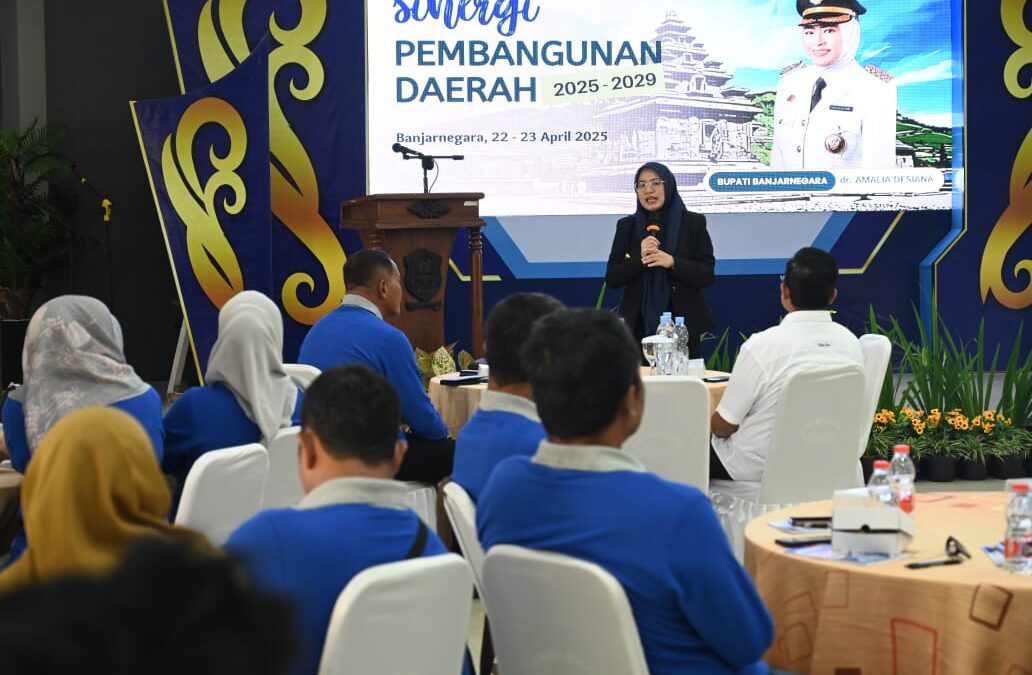 Buka Workshop Tata Kelola BUMDes, Bupati Amalia Berharap BUMDes Menjadi Pilar Ekonomi Desa