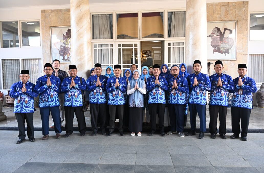 Tim Petugas Haji Daerah Pamitan, Bupati Berpesan Agar Layani Calon Jemaah Haji dengan Baik