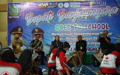 Bupati â€˜Goes to Schoolâ€™ Sambangi SMA 1 Karangkobar, Disambut Antusias Ribuan Siswa
