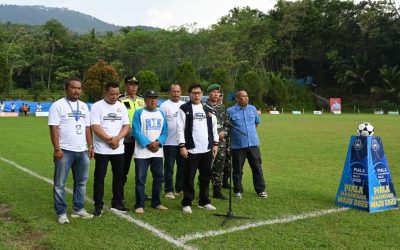 Ketua DPRD Anas Hidayat Buka Open Turnamen Sepakbola Piala Banjarnegara Maju 2025