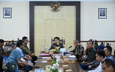 Pimpin Rapat TPAKD Banjarnegara, Wabup Wakhid Jumali Targetkan 91 Persen Inklusi Keuangan Tahun 2025
