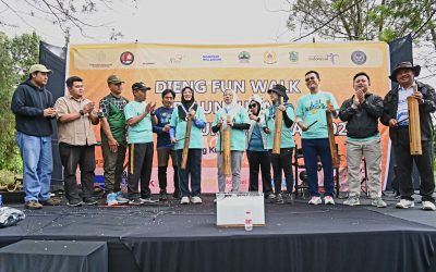 Diawali Dieng Fun Walk, Bupati Banjarnegara Launching DCF 2025 Bertema Back to Culture