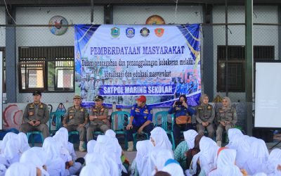 SATPOL-PP DAN TIM DAMKAR SAMBANGI SMP N 1 BAWANG