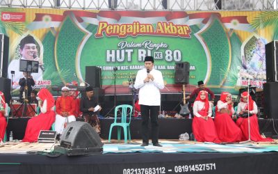 Wabup Wakhid Hadiri Pengajian Akbar Desa Gumelar Karangkobar