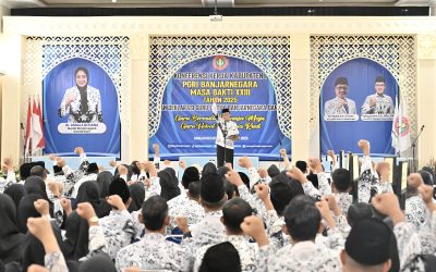 Bupati Amalia Desiana Hadiri Konferensi PGRI Banjarnegara, Dukung Deklarasi Damai