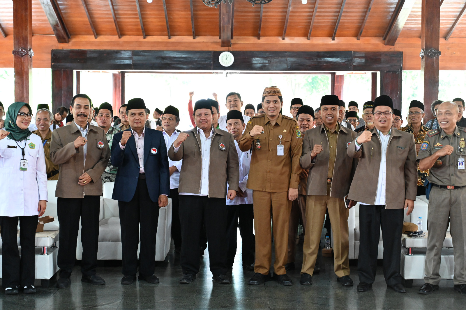 WhatsApp Image 2025-10-14 at 05.40.55 (1)