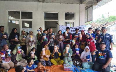 Pengungsi Situkung Diajak Fun Game Bareng PMI, Raut Keceriaan Mulai Nampak