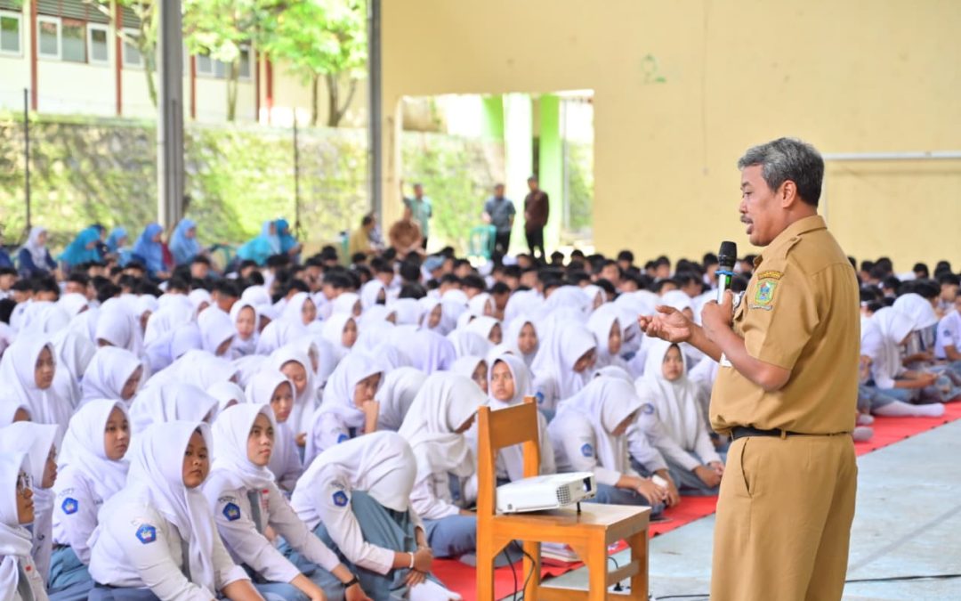 Kominfo Banjarnegara Goes to School, Ajak Pelajar Tingkatkan Kemampuan Literasi Digital